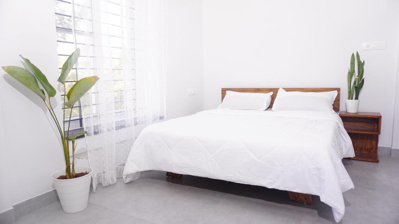 Dayone Suites Bangalore Buitenkant foto